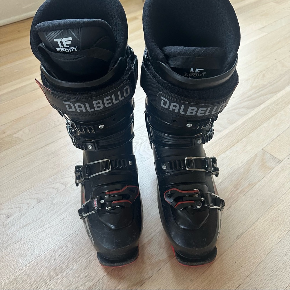 Men’s Dalbello Ski Boots Sz 27.5 (10.5)